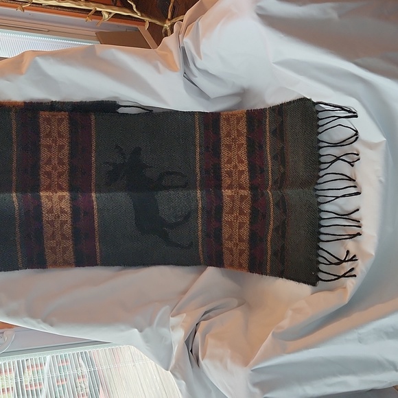 Pure New Wool Scarf - Picture 1 of 7